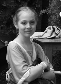 Emma Sweaza